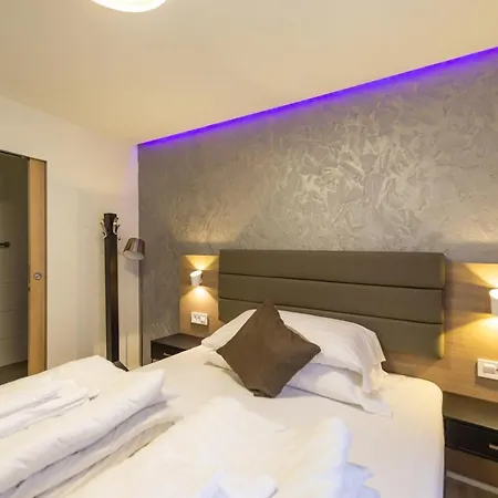 Sleep & Go Self-check-in Hotel 2*