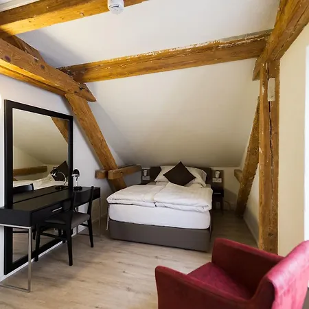 Sleep & Go Self-check-in 2* Zurich