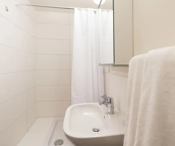 מלון Sleep & Go Self-check-in