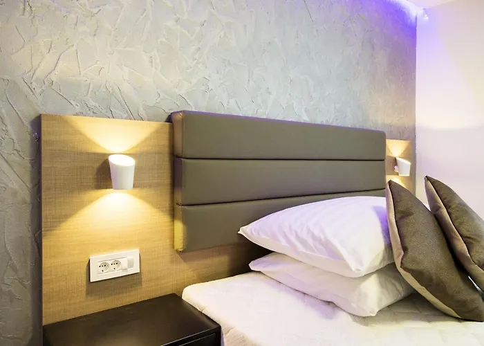 Sleep & Go Self-check-in 2*