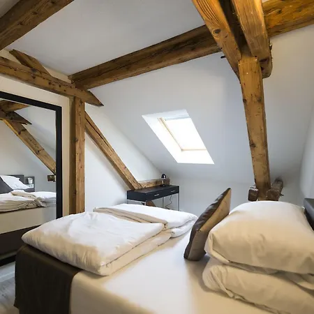 Sleep & Go Self-check-in Hotel